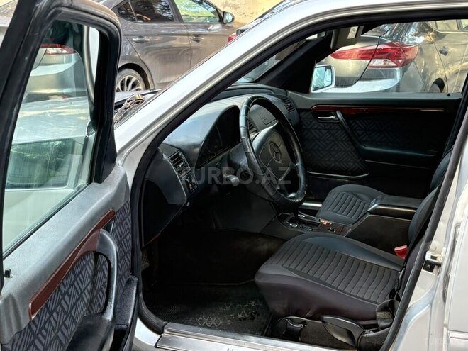 Mercedes C 200 1995, 245,000 km - 2.0 l - Bakı
