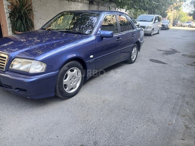 Mercedes C 220 2000, 297,000 km - 2.2 l - Bakı