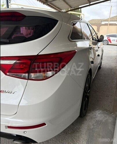 Hyundai i40 2013, 400,000 km - 1.7 л - Şabran
