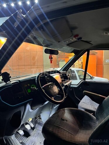 Ford Transit 2006, 270,000 km - 2.2 l - Quba