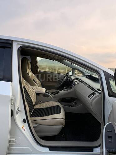 Toyota Prius 2015, 296,869 km - 1.8 l - Bakı