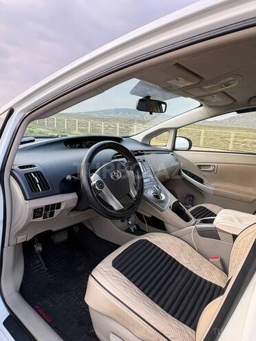 Toyota Prius 2015, 296,869 km - 1.8 l - Bakı
