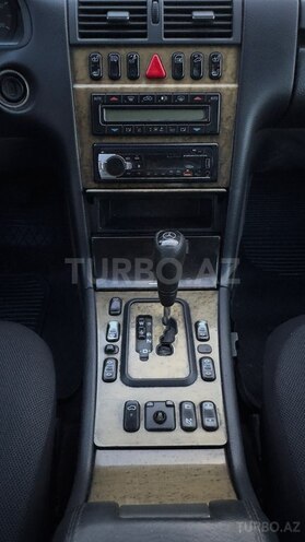 Mercedes E 320 2000, 400,000 km - 3.2 l - Bakı