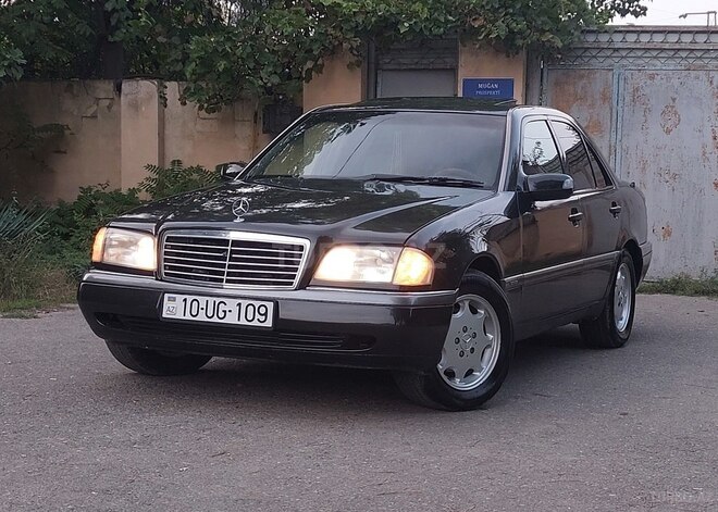 Mercedes C 180 1993, 324,000 km - 1.8 l - Saatlı