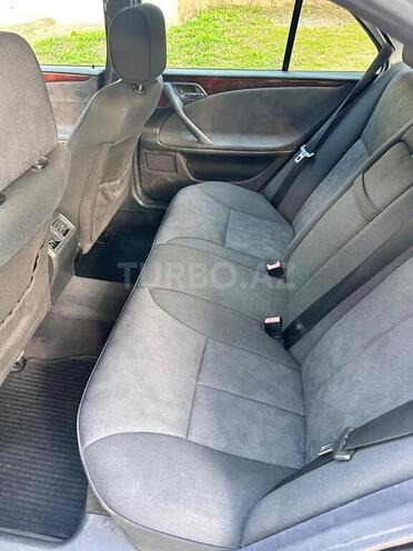 Mercedes E 220 2000, 486,000 km - 2.2 l - Oğuz