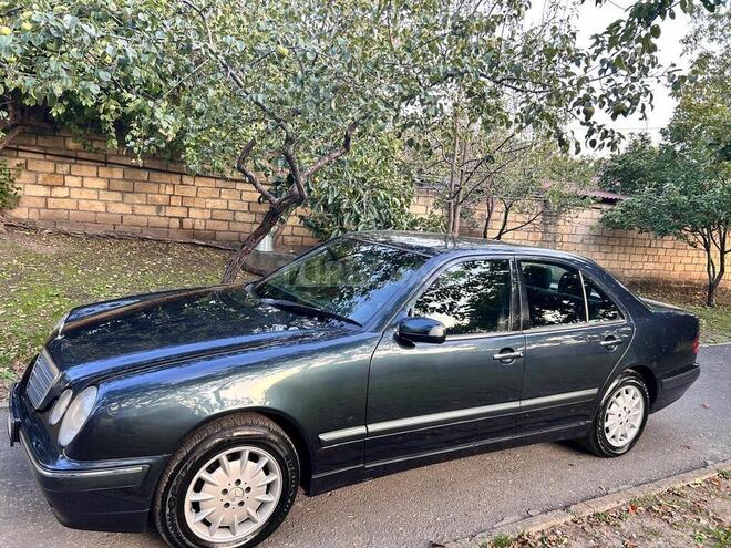 Mercedes E 220 2000, 486,000 km - 2.2 l - Oğuz