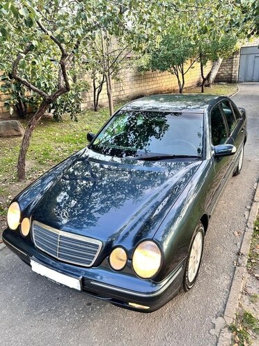 Mercedes E 220 2000, 486,000 km - 2.2 l - Oğuz