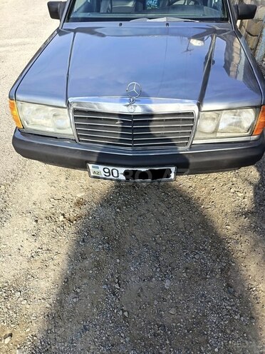 Mercedes 190 1989, 529,456 km - 2.0 л - Beyləqan
