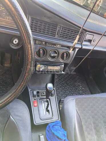 Mercedes 190 1989, 529,456 km - 2.0 л - Beyləqan