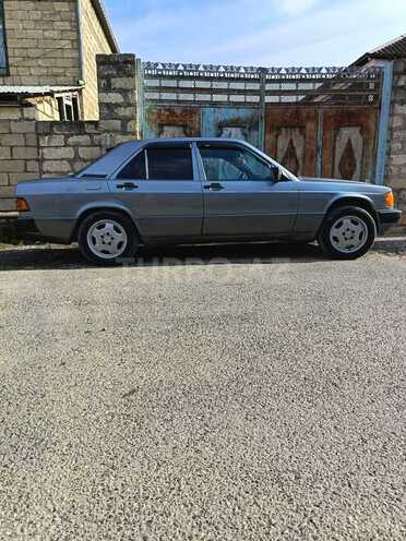 Mercedes 190 1989, 529,456 km - 2.0 л - Beyləqan