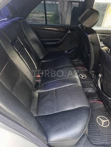 Mercedes C 230 2000, 285,000 km - 2.3 l - Bakı