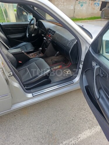 Mercedes C 230 2000, 285,000 km - 2.3 l - Bakı
