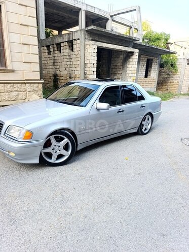 Mercedes C 230 2000, 285,000 km - 2.3 l - Bakı