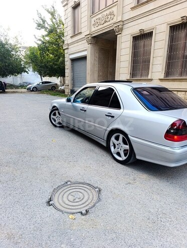 Mercedes C 230 2000, 285,000 km - 2.3 l - Bakı