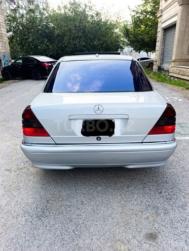 Mercedes C 230 2000, 285,000 km - 2.3 l - Bakı