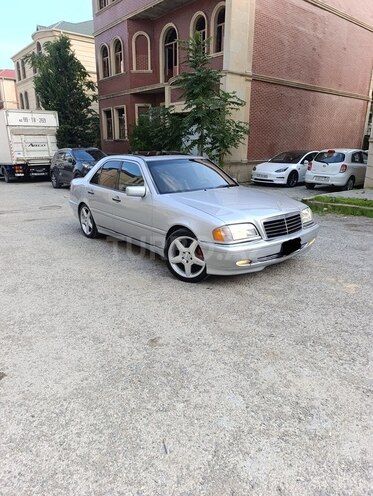 Mercedes C 230 2000, 285,000 km - 2.3 l - Bakı