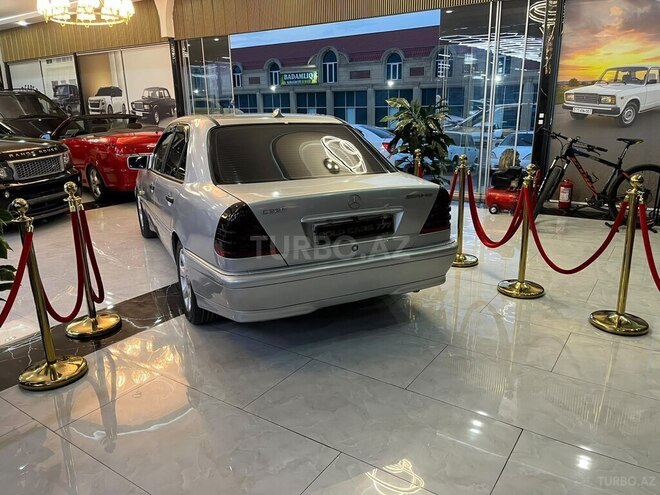 Mercedes C 220 1998, 270,101 km - 2.2 л - Sumqayıt
