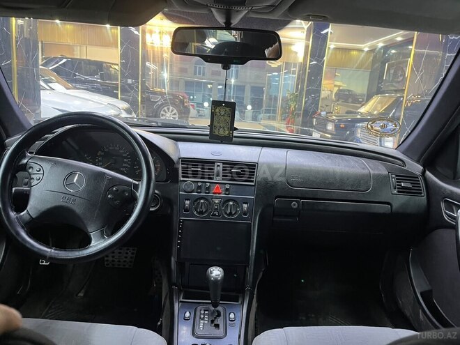 Mercedes C 220 1998, 270,101 km - 2.2 л - Sumqayıt