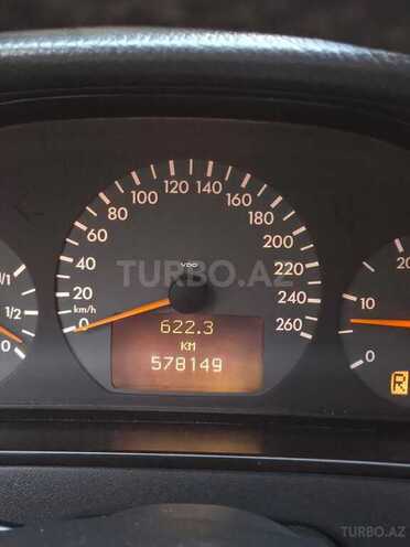 Mercedes E 270 2000, 570,000 km - 2.7 л - Bakı