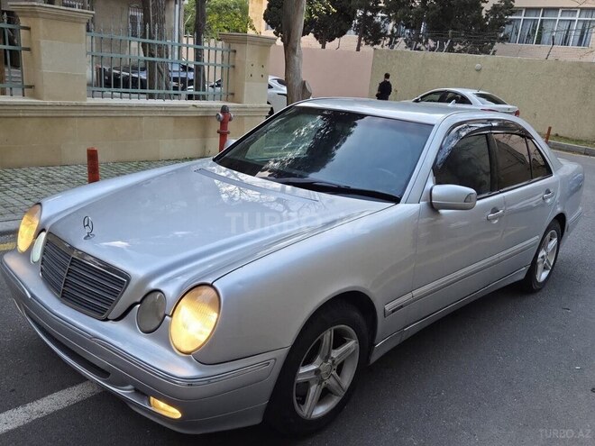 Mercedes E 270 2000, 570,000 km - 2.7 л - Bakı