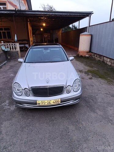 Mercedes E 220 2002, 356,800 km - 2.2 л - Masallı