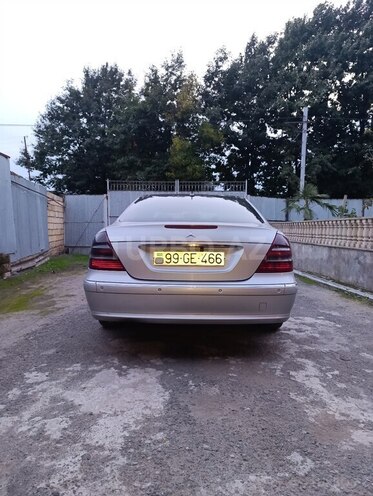 Mercedes E 220 2002, 356,800 km - 2.2 л - Masallı