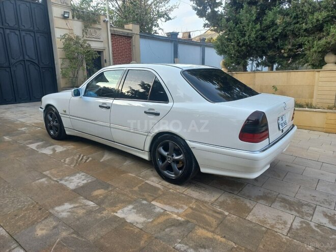 Mercedes C 240 2000, 373,777 km - 2.4 l - Bakı