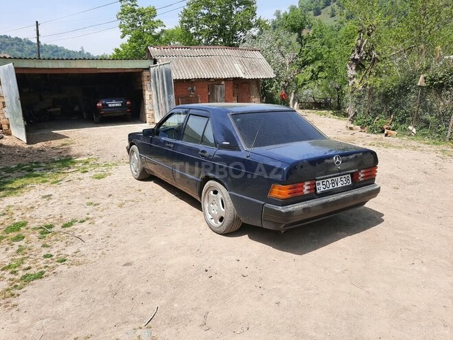 Mercedes 190 1990, 402,781 km - 1.8 l - Lerik