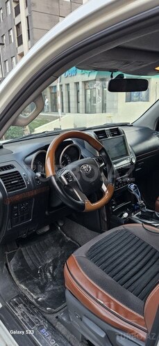 Toyota Land Cruiser Prado 2011, 280,000 km - 2.7 l - Bakı