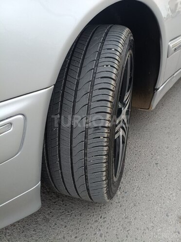 Mercedes E 280 2000, 280,000 km - 2.8 l - Gəncə