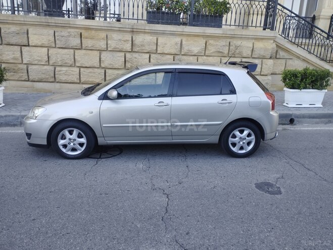 Toyota Corolla 2005, 295,000 km - 1.4 l - Bakı