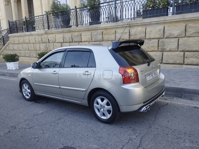 Toyota Corolla 2005, 295,000 km - 1.4 l - Bakı