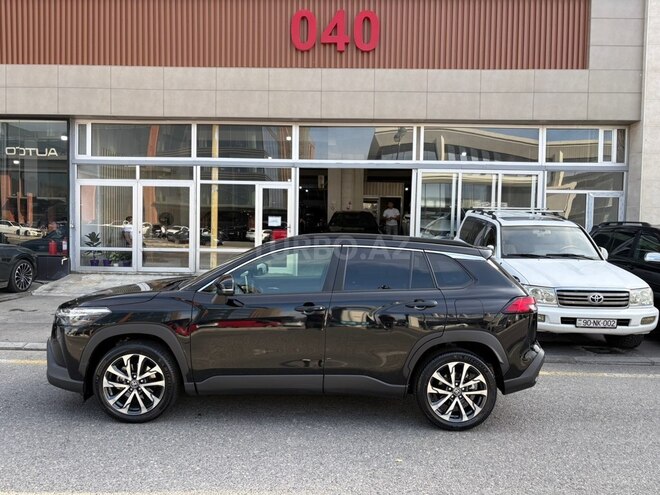 Toyota Corolla Cross 2023, 40,464 km - 2.0 l - Bakı
