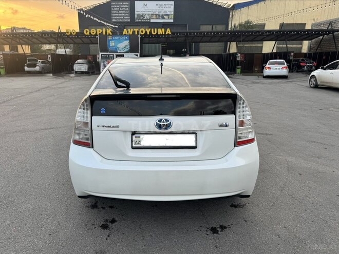 Toyota Prius 2011, 270,000 km - 1.8 l - Bakı