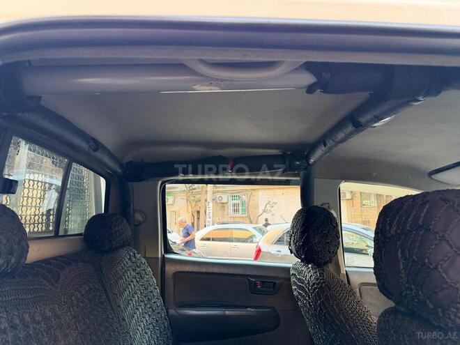 Toyota Hilux 2013, 325,393 km - 2.5 l - Bakı