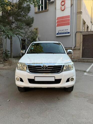 Toyota Hilux 2013, 325,393 km - 2.5 l - Bakı