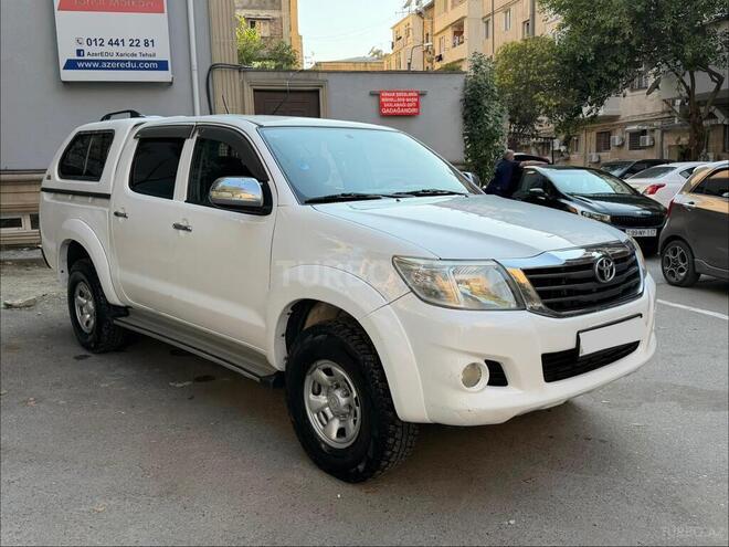 Toyota Hilux 2013, 325,393 km - 2.5 l - Bakı