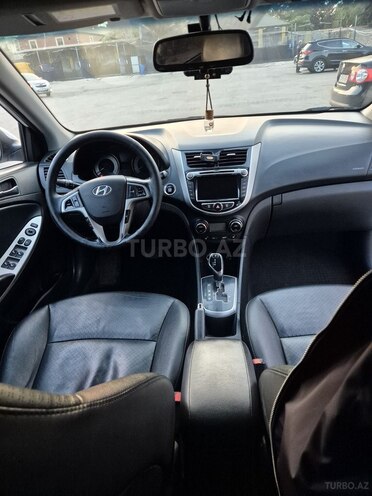 Hyundai Accent 2013, 253,000 km - 1.6 л - Bakı