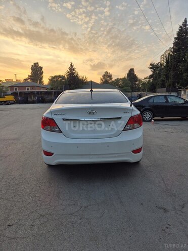 Hyundai Accent 2013, 253,000 km - 1.6 л - Bakı