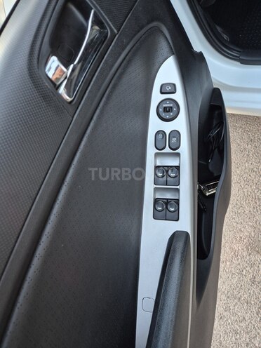 Hyundai Accent 2013, 253,000 km - 1.6 л - Bakı