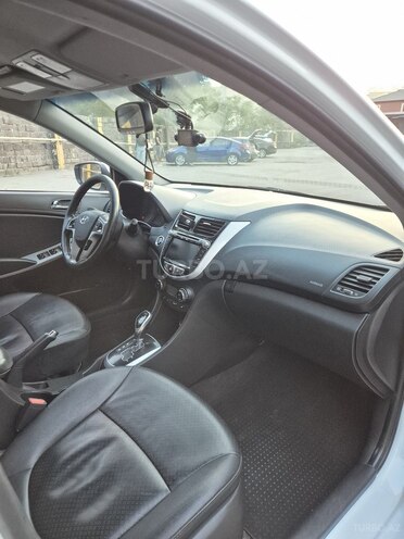 Hyundai Accent 2013, 253,000 km - 1.6 л - Bakı