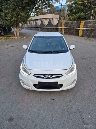 Hyundai Accent 2013, 253,000 km - 1.6 л - Bakı