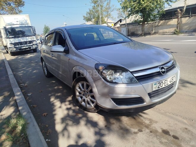 Opel Astra 2005, 238,000 km - 1.4 l - Gəncə