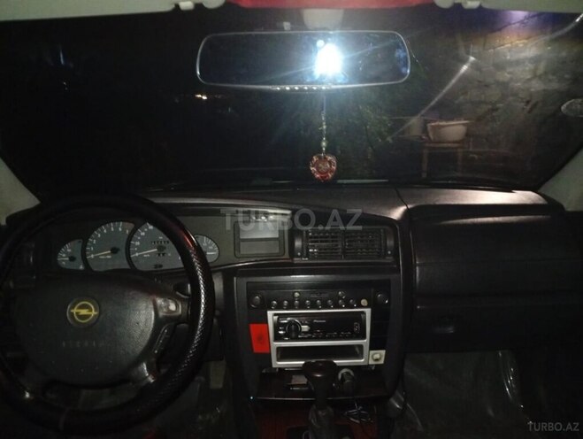 Opel Omega 2000, 400,000 km - 2.0 l - Hacıqabul