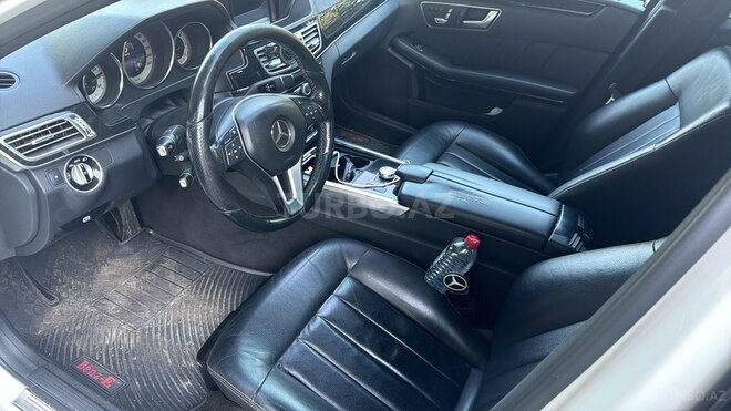 Mercedes E 250 2014, 380,000 km - 2.1 l - Masallı