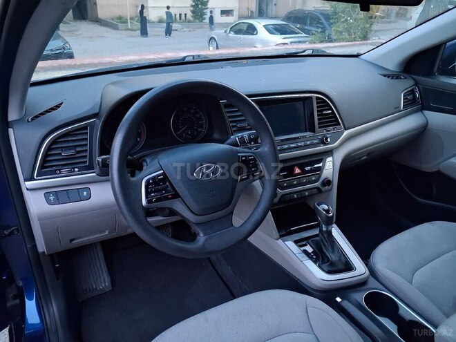 Hyundai Elantra 2017, 100,000 km - 2.0 l - Bakı