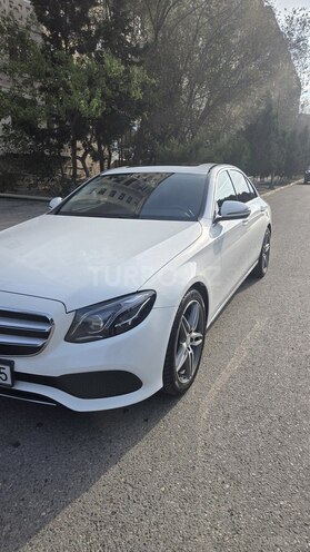 Mercedes E 220 d 2017, 262,000 km - 2.0 л - Sumqayıt