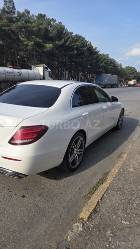 Mercedes E 220 d 2017, 262,000 km - 2.0 л - Sumqayıt