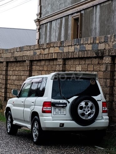 Mitsubishi Pajero io 1999, 400,000 km - 1.8 л - Bakı