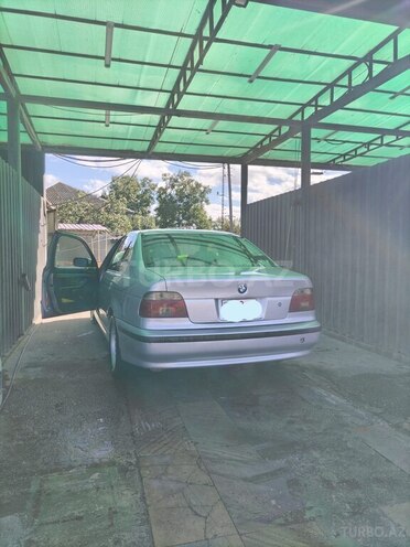 BMW 528 1997, 461,604 km - 2.8 l - Qusar